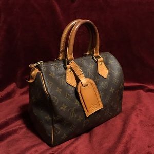❤️ Authentic Louis Vuitton Speedy 25 with Tag ❤️